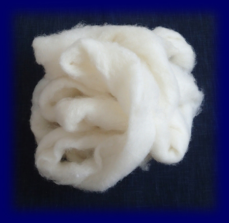 ふんわり羊毛（中わた用）100ｇ 手仕事・材料